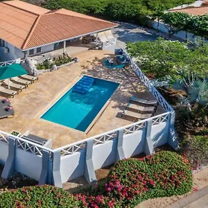  Villa Beautiful & Spacious With View In