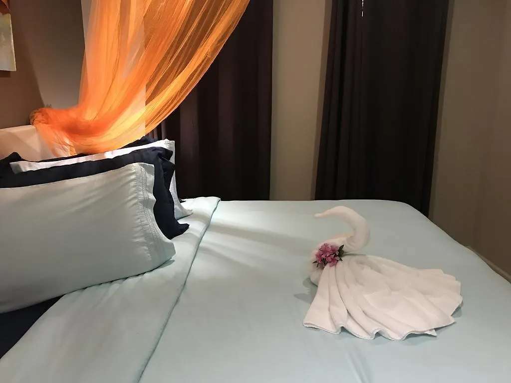 Malika Apartments Westpunt Κουρασάο