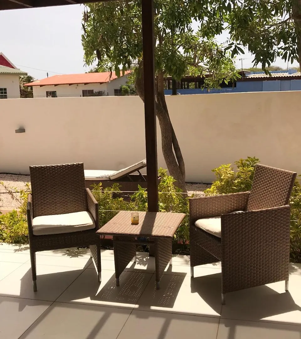 Malika Apartments Westpunt Κουρασάο